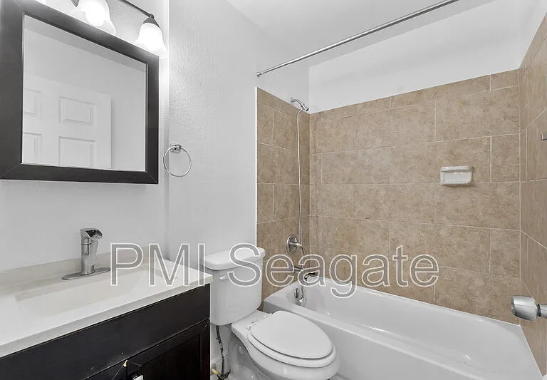11448 68th St N — Photo 51