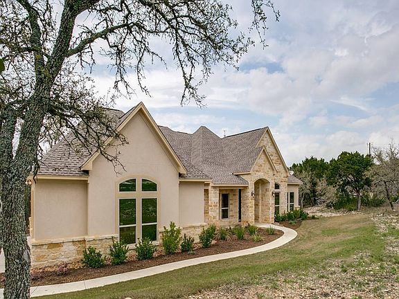 2nd image of 104 Country Meadow Dr