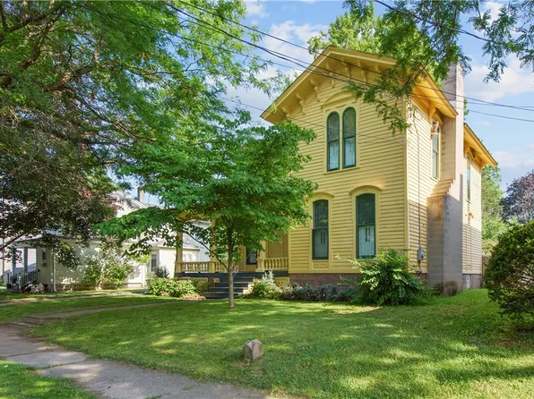 322 W State St, Albion, NY 14411