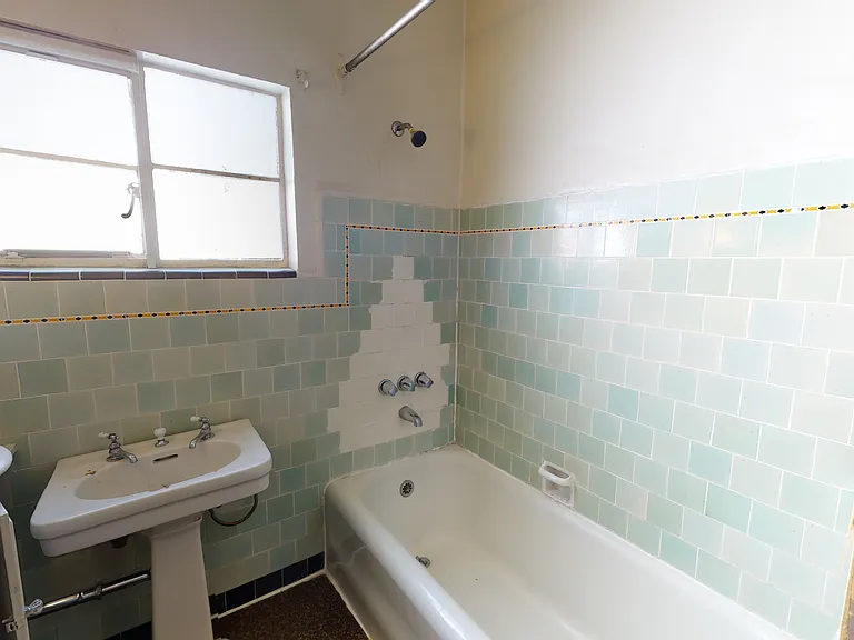 2363 Le Conte — Photo 17