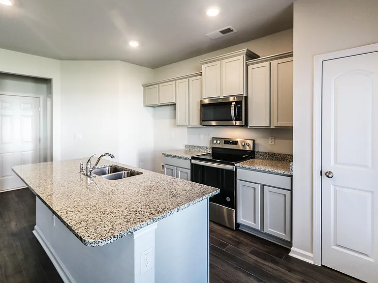 4347 Newland St — Photo 15