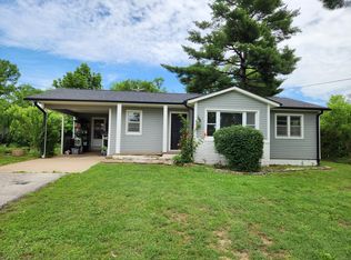 100 Sunset Dr, Cassville, MO 65625