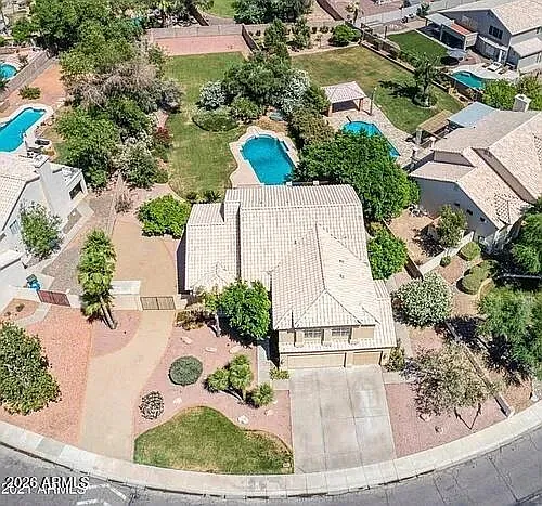 4 bed, 3.0 bath, 3312 sqft, $4,400 — Photo 2