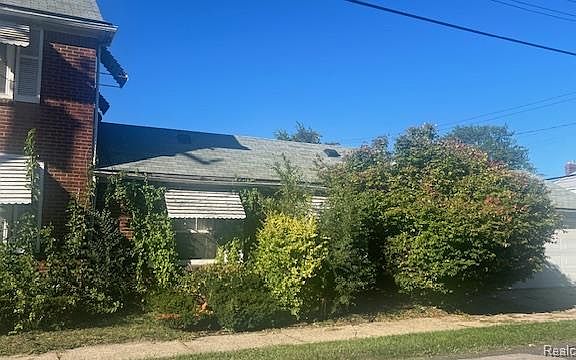 5th image of 18900 Cherrylawn St