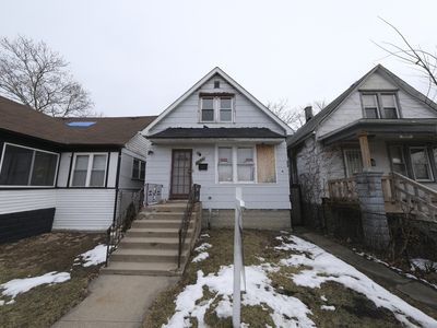 10205 S Perry Ave, Chicago, IL, 60628