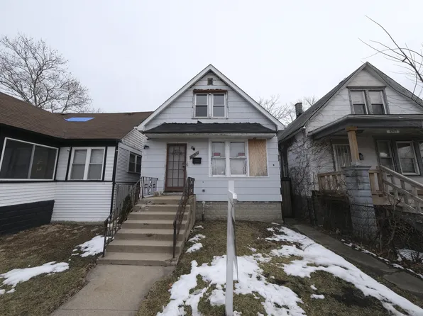 10205 S Perry Ave, Chicago, IL 60628