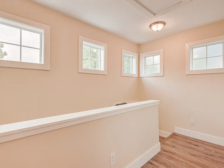 3180 N Fulton St — Photo 11