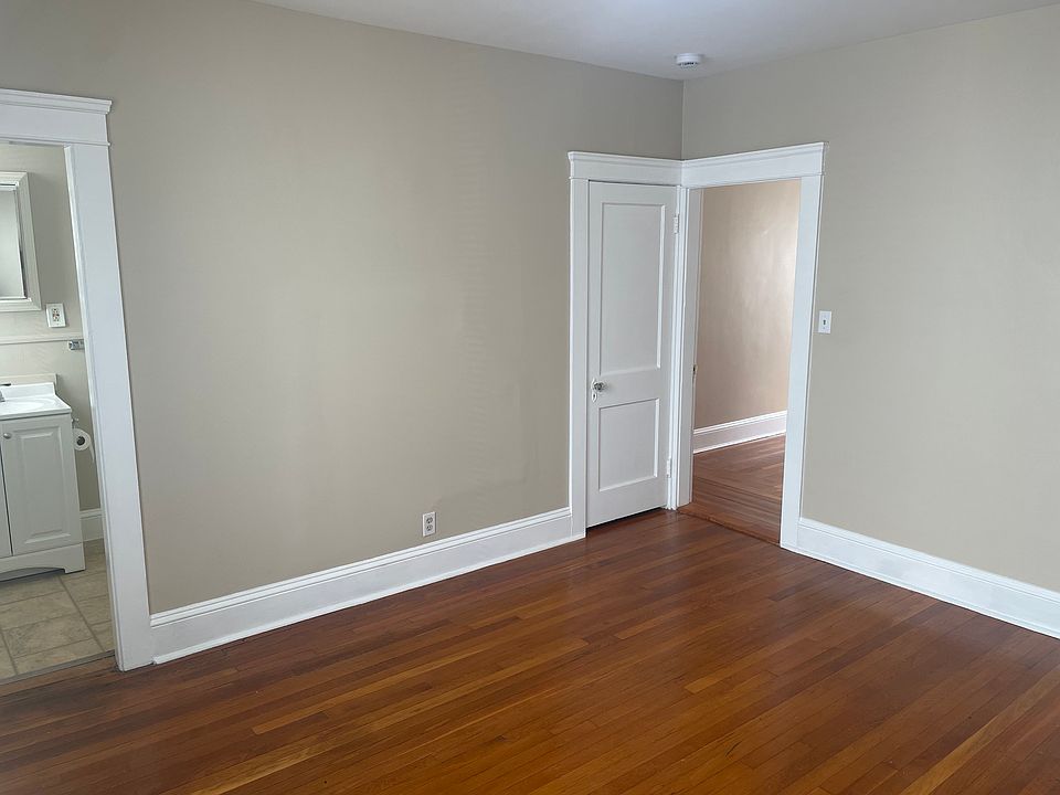 1st image of 764 Newport Ave