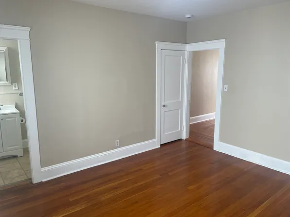 764 Newport Ave, Pawtucket, RI 02861