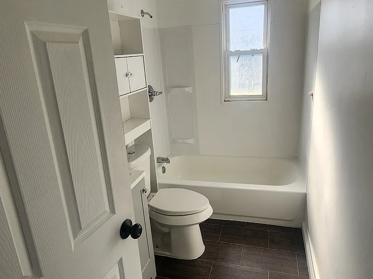 204 Townsend St #3 — Photo 3