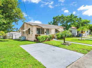 737 SW 8th Ave, Hallandale Beach, FL 33009