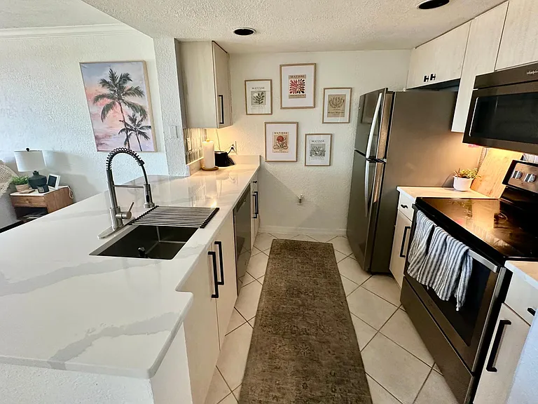 1801 N Flagler Dr #718 — Photo 3