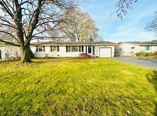 54 Mary Dr, Rochester, NY 14617