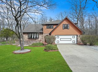 24357 S Plum Valley Dr, Crete, IL 60417