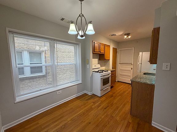 2nd image of 6535 N Mozart St APT Gr
