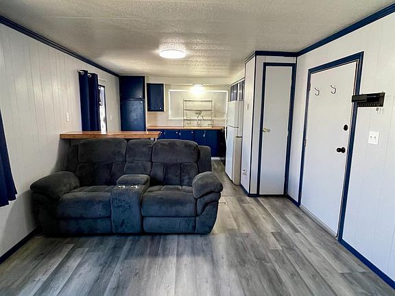 3rd image of 3998 Castro Valley Blvd Space 34