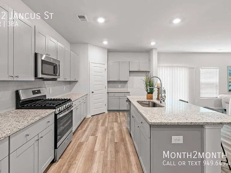 782 Jancus St — Photo 11