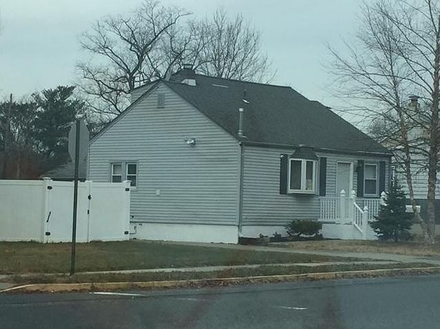 1st image of 1 Eisenhower Dr