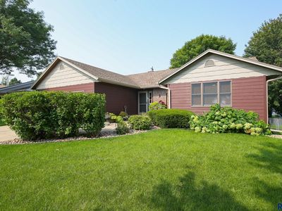 (Undisclosed Address), Sioux Falls, SD, 57110