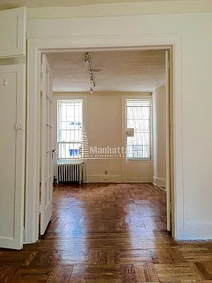 Rented by Manhattan Connection | media 31