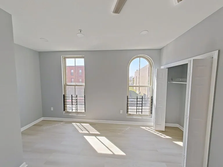 1831 W Diamond St #2 — Photo 5