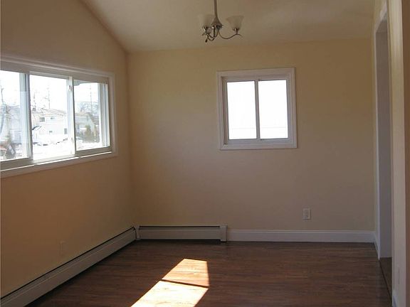 5th image of 159 Elizabeth St