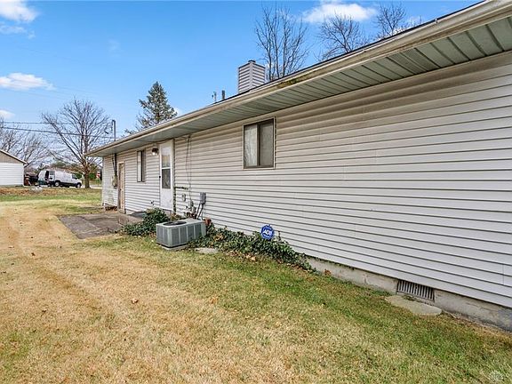 5th image of 4049 Goldenrod Ct