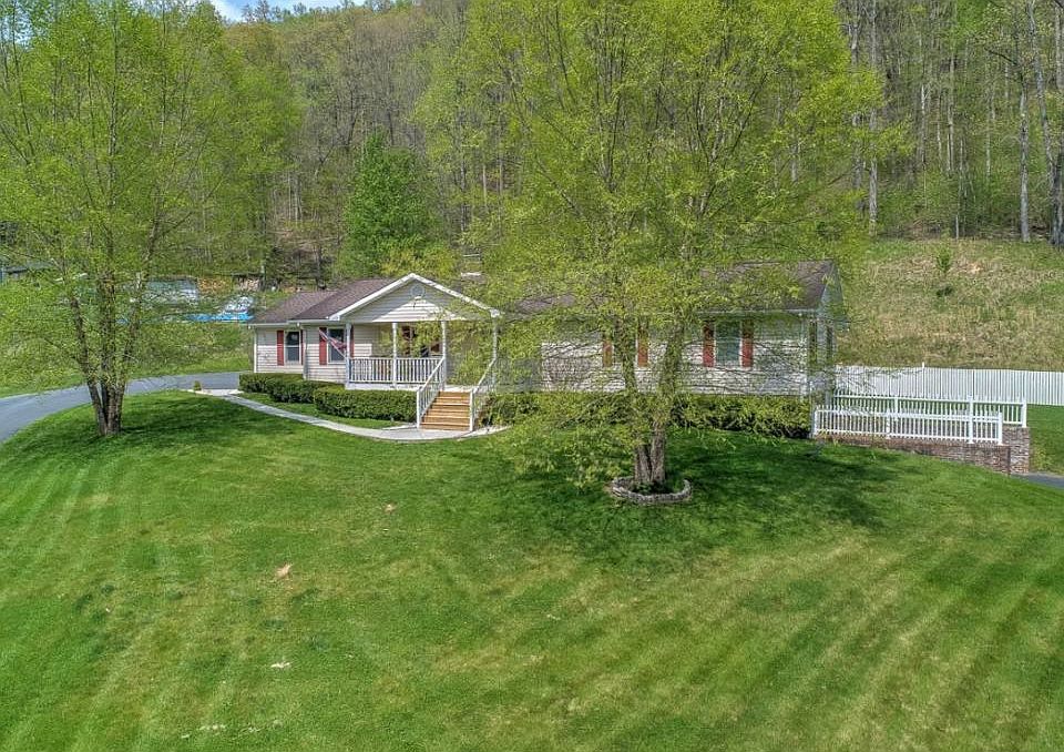 1st image of 412 White Bluff Dr