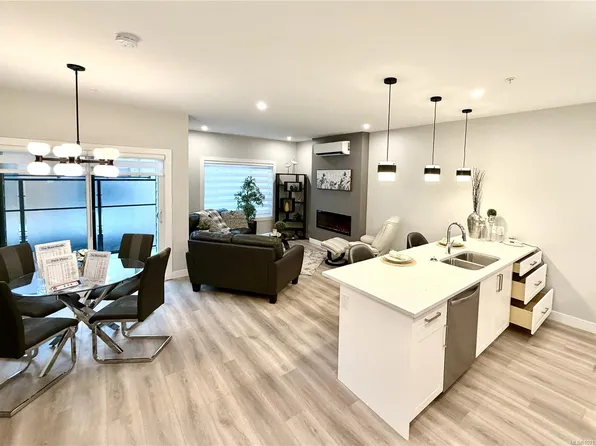 918 Jenkins Ave #505, Langford, BC V9B 2N7