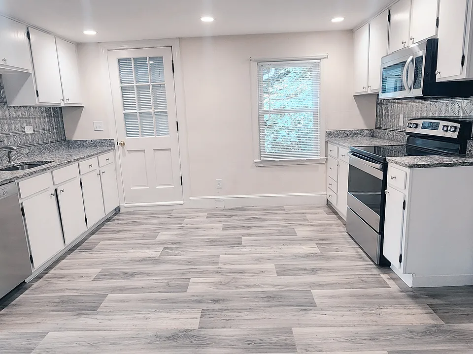 34 Pond St #3