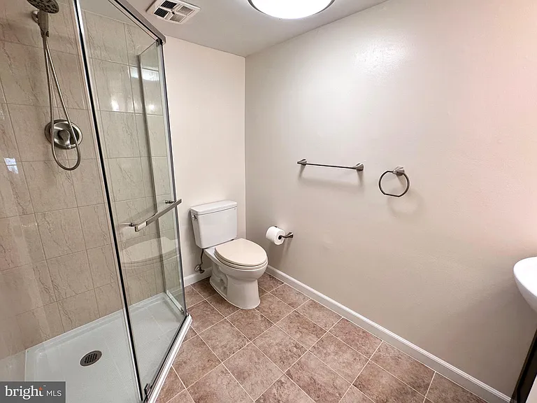 4311 Cedarlake Ct — Photo 13