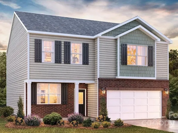 83 Burdock Rd, Fletcher, NC 28732