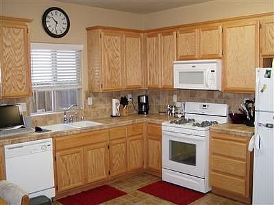 2nd image of 2002 Rickenbacker Ln