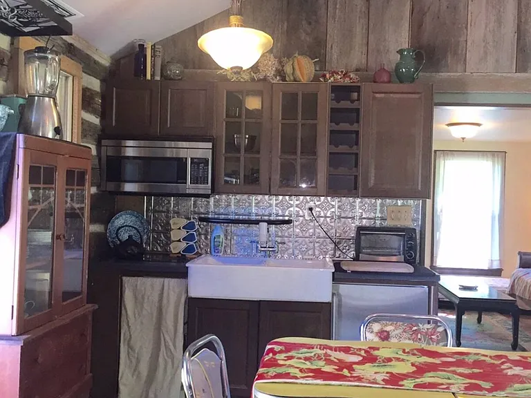 3526 Fiery Run Rd — Photo 3