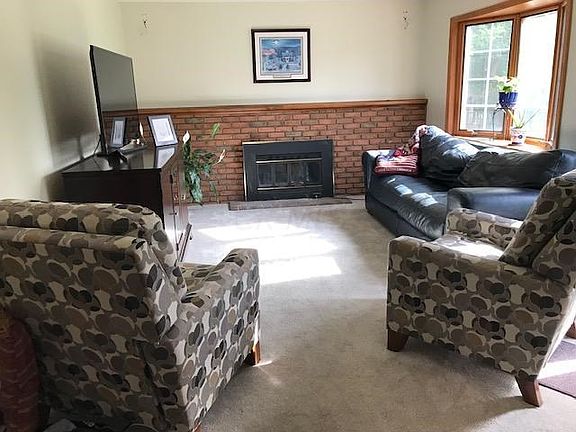 3rd image of 3370 Tareyton Dr
