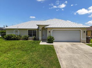 1529 SW 15th Pl, Cape Coral, FL 33991