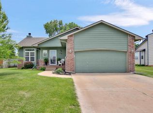 531 E Plantation Rd, Maize, KS 67101