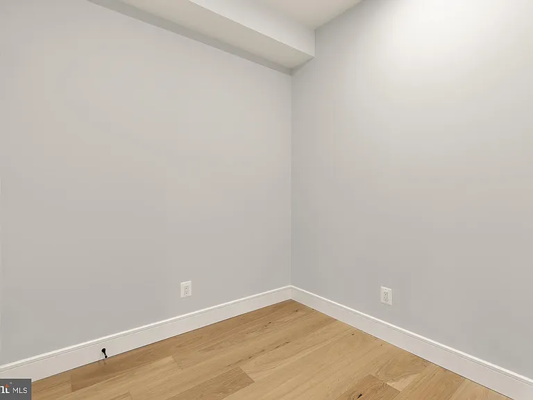 3215 Mount Pleasant St NW #203 — Photo 17