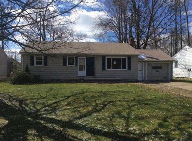 1st image of 379 Meadowbrook Ave
