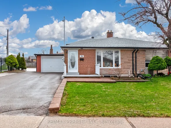 39 Hucknall Rd, Toronto, ON M3J 1V7