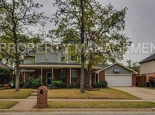 5504 Bradley Ln, Arlington, TX 76017