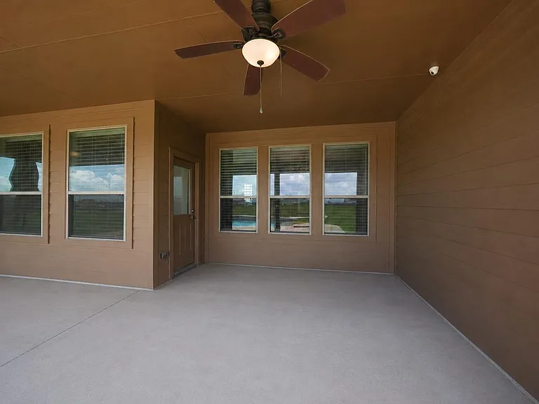 8007 Lehman Rd — Photo 6