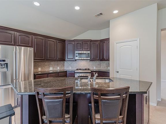 4th image of 25422 Lockspur Dr