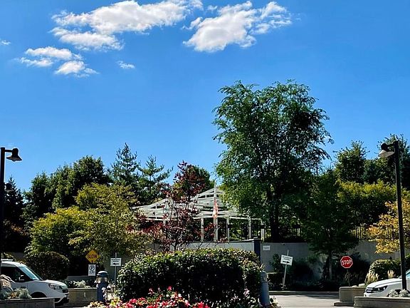 4th image of 88 Grangeway Ave #1908