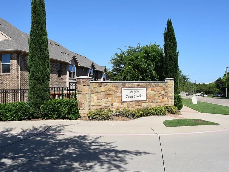 1123 Landon Ln — Photo 15