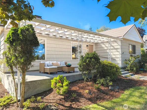 1635 Madison, Port Townsend, WA 98368
