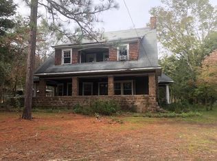 316 Entwistle St, Hamlet, NC 28345