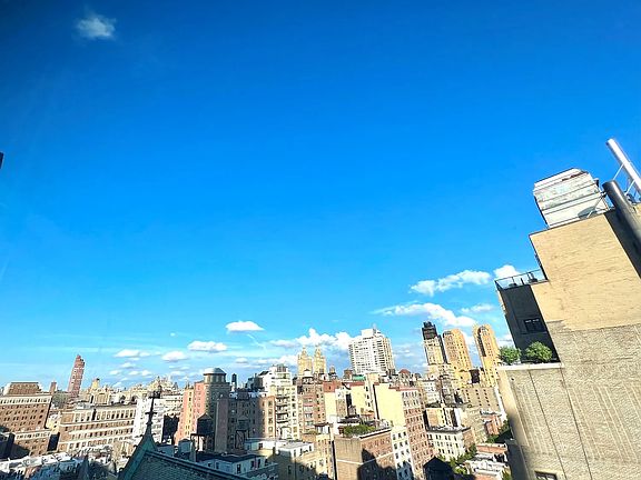 4th image of 155 W 70th St Penthouse 1A