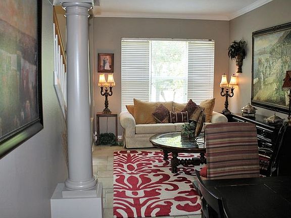 3rd image of 18133 Regents Square Dr