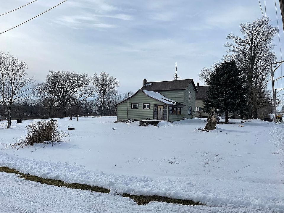 1st image of 514 E Main St